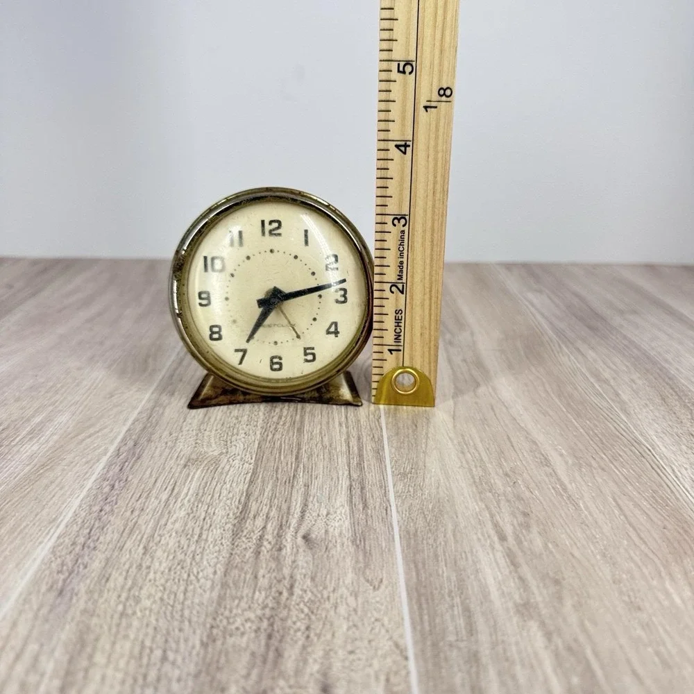 Vintage Mechanical Wind Up Alarm Clock Ticks‎ Parts Repair Rustic Decor